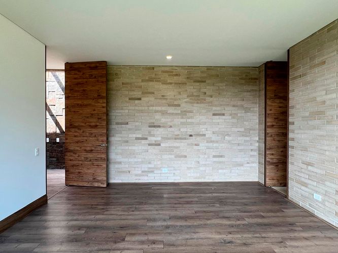 Casa de 3 alcobas en venta en Loma Del Chocho, Envigado, 300 m² · foto 13 de 17
