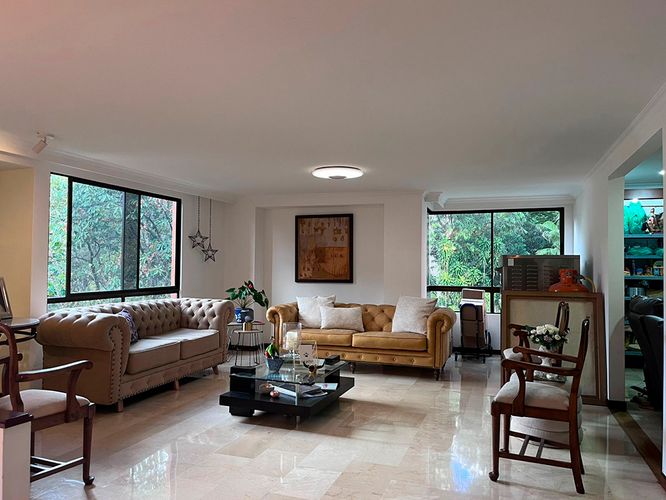 Apartamento de 3 alcobas en venta en El Poblado, Medellín, 210 m² · foto 3 de 20