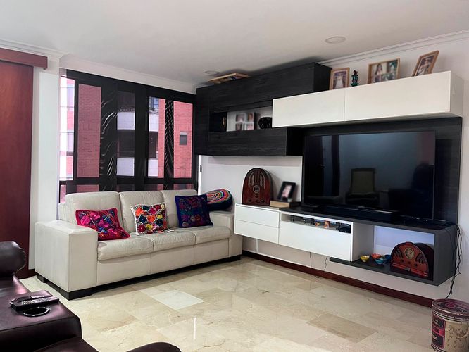 Apartamento de 3 alcobas en venta en El Poblado, Medellín, 210 m² · foto 5 de 20