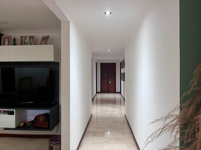 Apartamento de 3 alcobas en venta en El Poblado, Medellín, 210 m² · foto 8 de 20