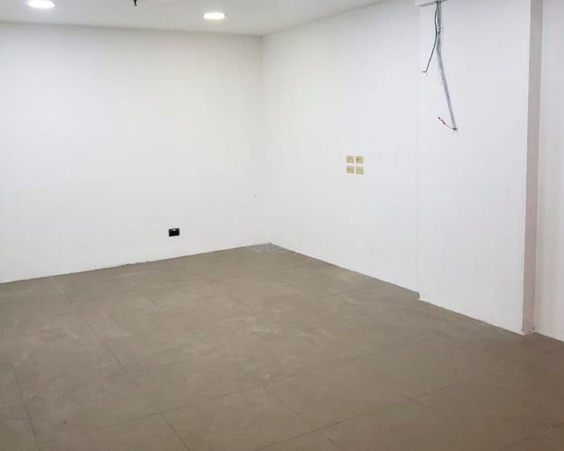 Local en arriendo en El Poblado, Medellín, 28 m² · foto 4 de 5