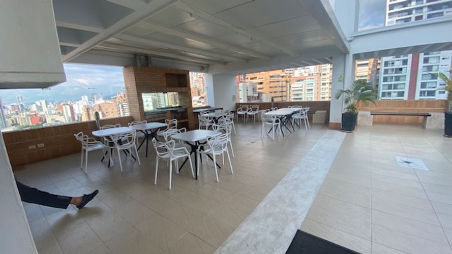 Apartamento de 4 alcobas en venta en Cabecera Del Llano, Bucaramanga, 133 m² · foto 21 de 24