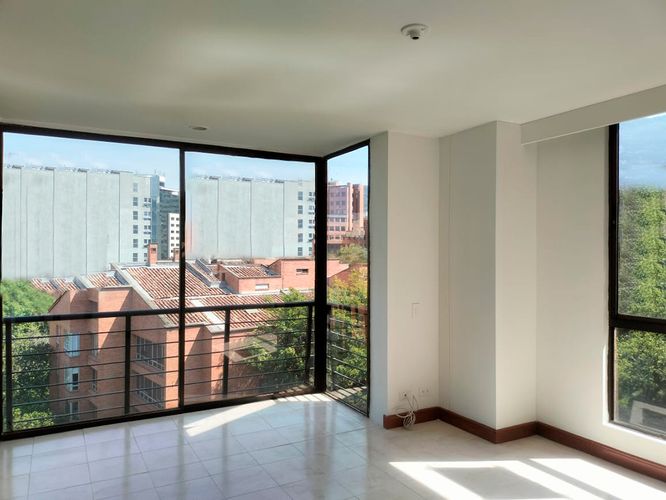 Apartamento de 2 alcobas en arriendo en El Poblado, Medellín, 80 m² · foto 14 de 18