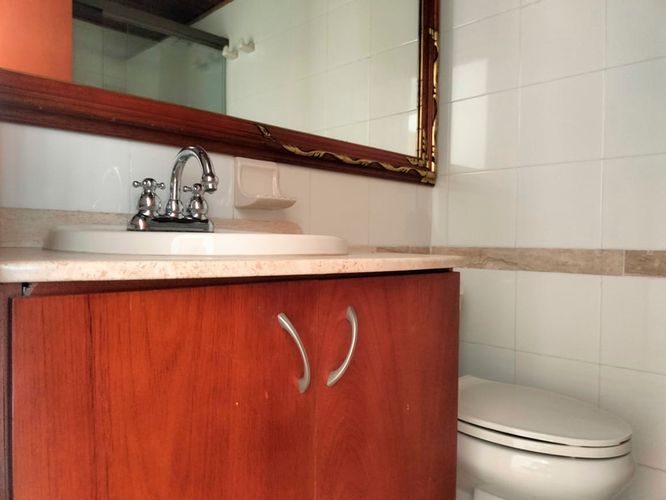Apartamento de 2 alcobas en arriendo en El Poblado, Medellín, 80 m² · foto 16 de 18
