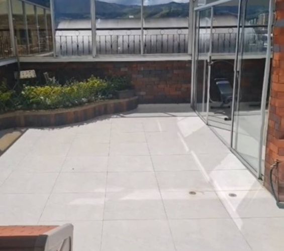 Apartamento de 4 alcobas en arriendo en Bombona, Pasto, 245 m² · foto 22 de 24