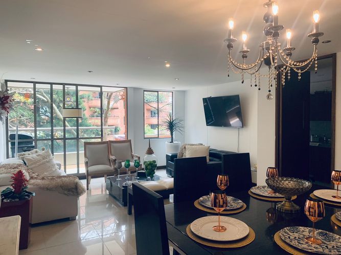 Apartamento de 3 alcobas en venta en El Poblado, Medellín, 100 m² · foto 3 de 18