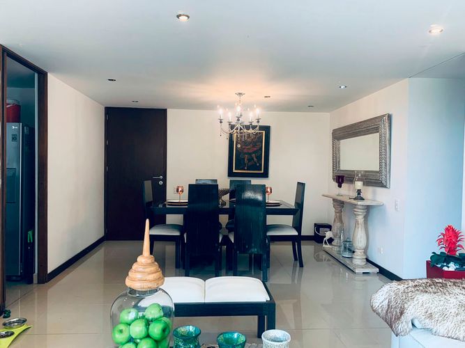 Apartamento de 3 alcobas en venta en El Poblado, Medellín, 100 m² · foto 7 de 18