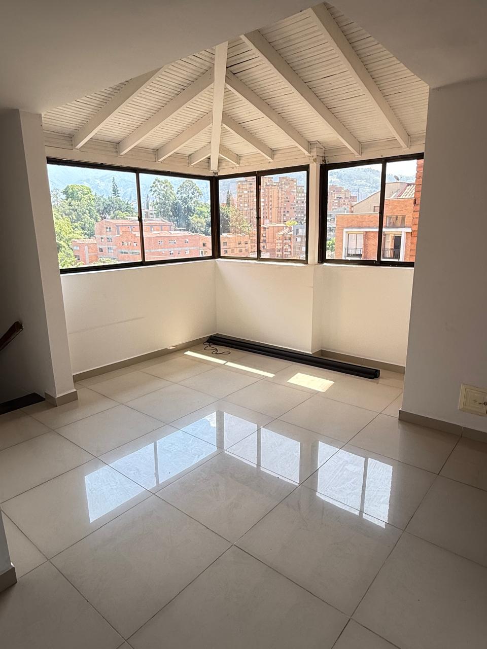 Apartamento en venta en Portal Norte, Envigado · foto 3 de 15