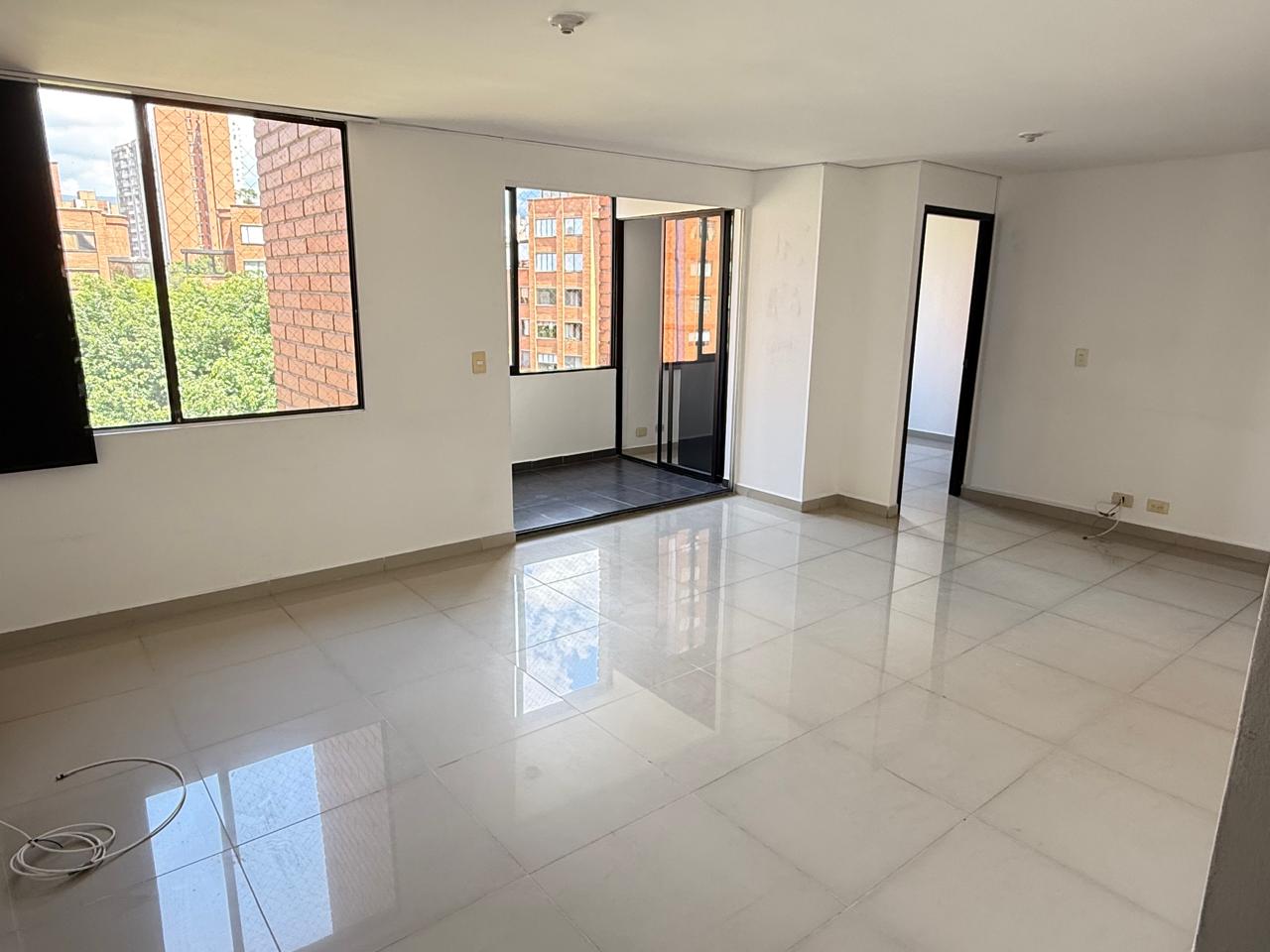 Apartamento en venta en Portal Norte, Envigado · foto 2 de 15