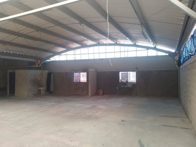 Bodega en arriendo en El Poblado, Medellín, 400 m² · foto 6 de 12
