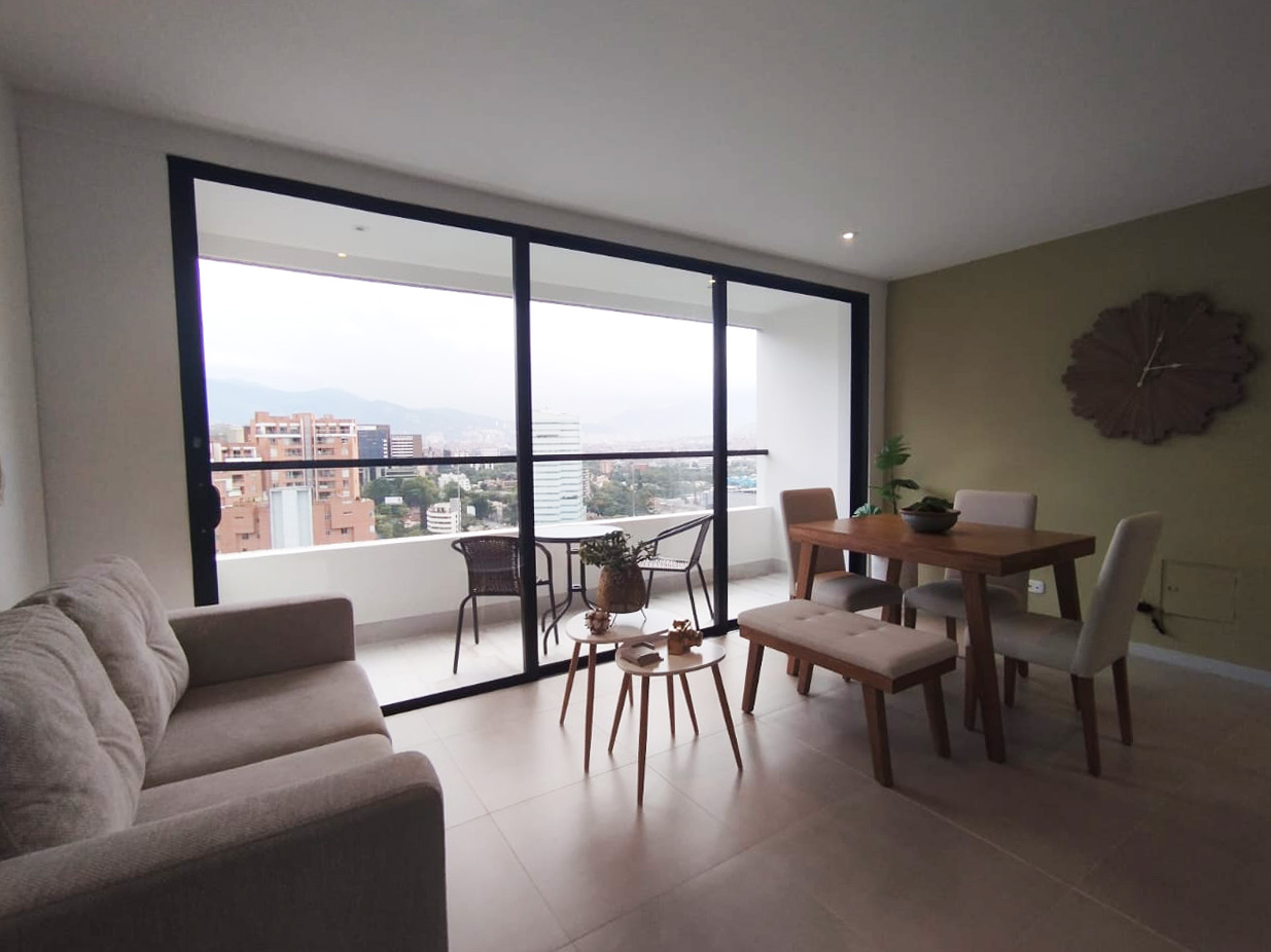 Apartamento en arriendo en Castropol, Medellín · foto 2 de 18