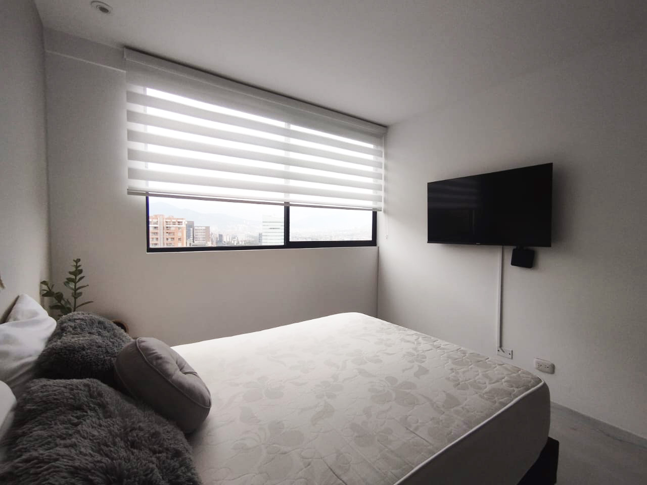 Apartamento en arriendo en Castropol, Medellín · foto 5 de 18