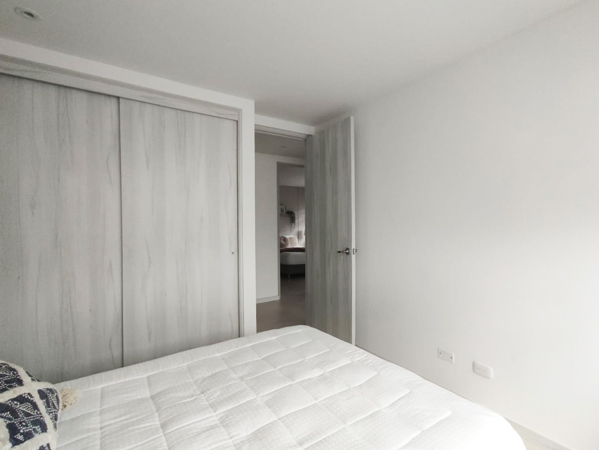 Apartamento en arriendo en Castropol, Medellín · foto 11 de 18