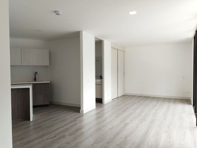 Apartamento de 1 alcoba en arriendo en Transversal Superior, Medellín, 52 m² · foto 5 de 13