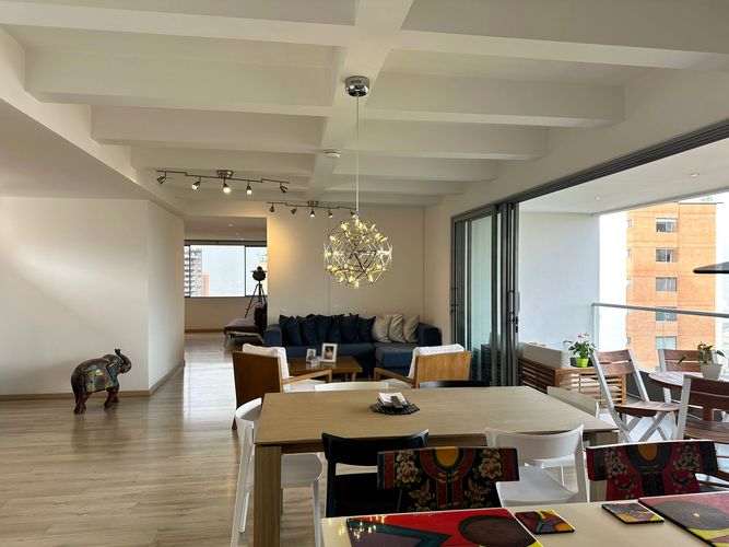 Apartamento de 3 alcobas en arriendo en El Poblado, Medellín, 157 m² · foto 6 de 17