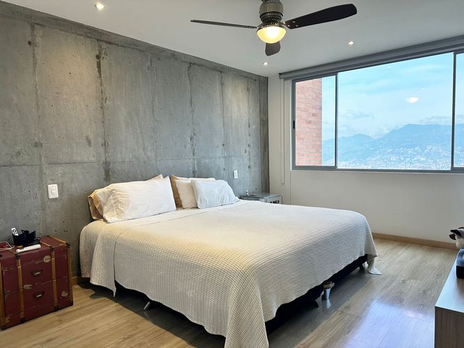 Apartamento de 3 alcobas en arriendo en El Poblado, Medellín, 157 m² · foto 9 de 17