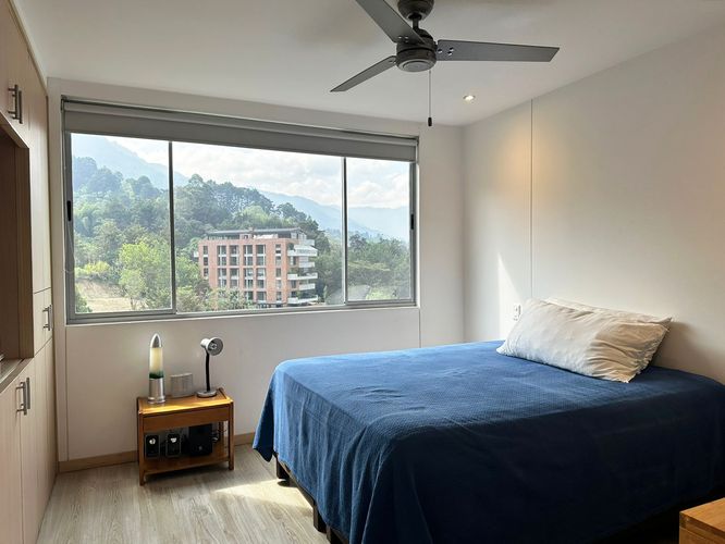 Apartamento de 3 alcobas en arriendo en El Poblado, Medellín, 157 m² · foto 11 de 17