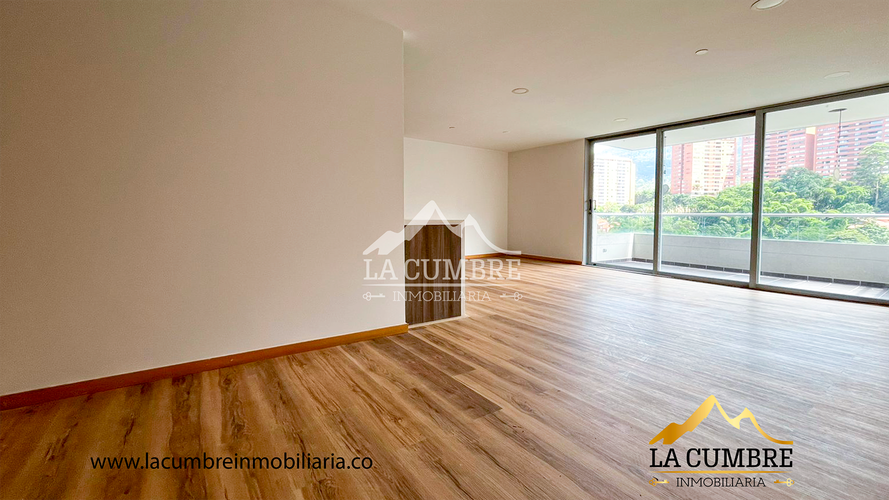 Apartamento de 3 alcobas en arriendo en Loma De Las Brujas, Envigado, 130 m² · foto 2 de 13