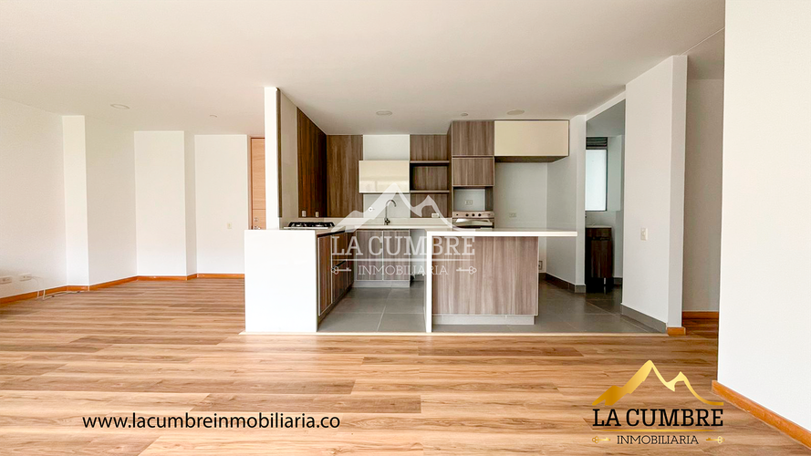 Apartamento de 3 alcobas en arriendo en Loma De Las Brujas, Envigado, 130 m² · foto 3 de 13
