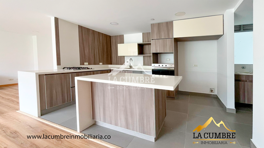 Apartamento de 3 alcobas en arriendo en Loma De Las Brujas, Envigado, 130 m² · foto 5 de 13