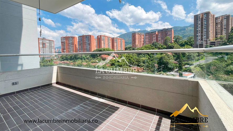 Apartamento de 3 alcobas en arriendo en Loma De Las Brujas, Envigado, 130 m² · foto 6 de 13