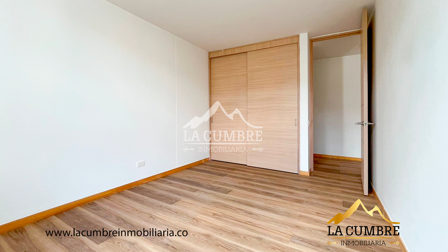 Apartamento de 3 alcobas en arriendo en Loma De Las Brujas, Envigado, 130 m² · foto 8 de 13