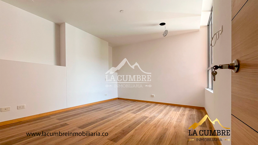 Apartamento de 3 alcobas en arriendo en Loma De Las Brujas, Envigado, 130 m² · foto 12 de 13