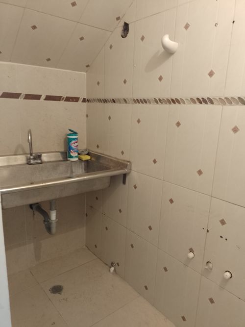 Casa de 7 alcobas en venta en La Soledad, Bogotá, 245 m² · foto 6 de 24