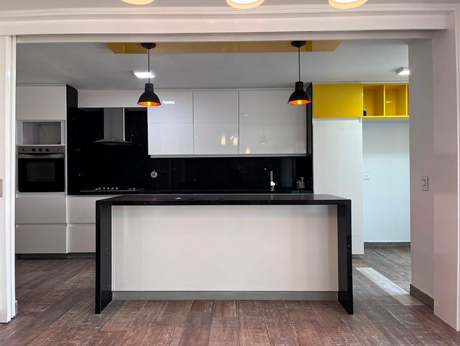 Casa de 2 alcobas en arriendo en El Poblado, Medellín, 235 m² · foto 9 de 20