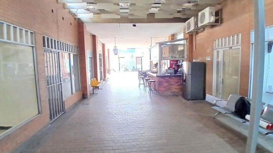 Local en arriendo en Centro, Bucaramanga, 28 m² · foto 2 de 14