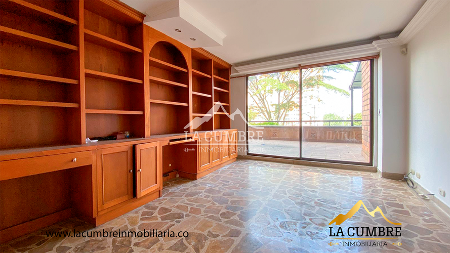 Apartamento de 3 alcobas en arriendo en Los Balsos, Medellín, 260 m² · foto 6 de 13