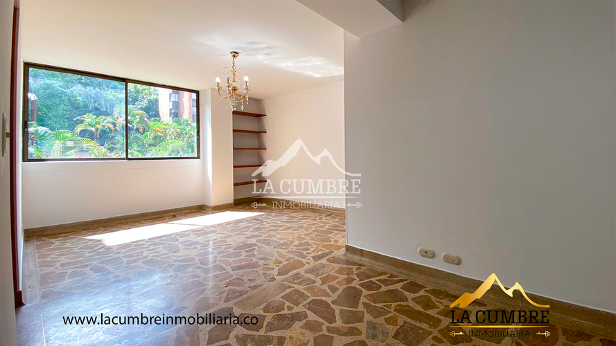 Apartamento de 3 alcobas en arriendo en Los Balsos, Medellín, 260 m² · foto 11 de 13