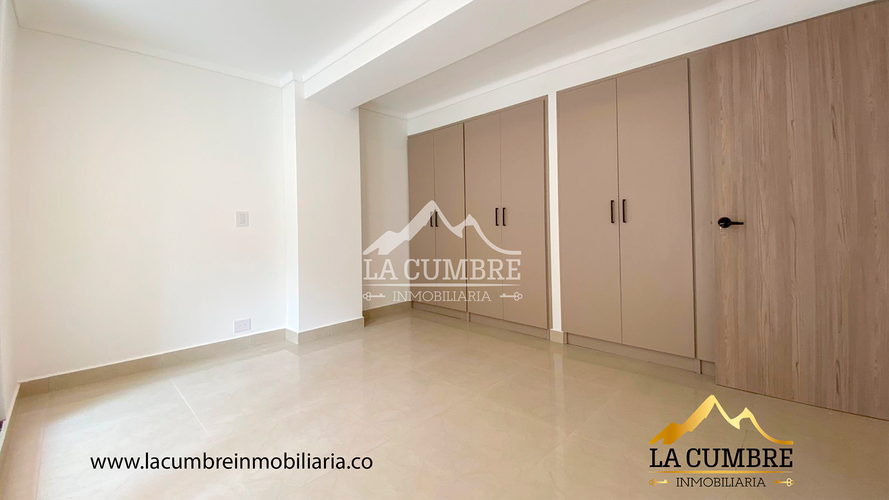 Apartamento de 3 alcobas en arriendo en Los Balsos, Medellín, 278 m² · foto 11 de 19