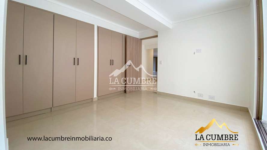 Apartamento de 3 alcobas en arriendo en Los Balsos, Medellín, 278 m² · foto 12 de 19