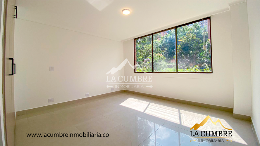 Apartamento de 3 alcobas en arriendo en Los Balsos, Medellín, 278 m² · foto 14 de 19