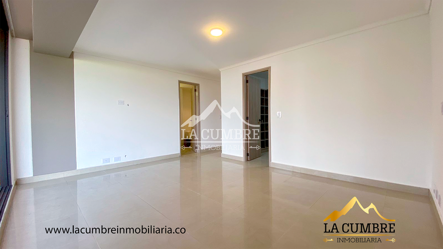 Apartamento de 3 alcobas en arriendo en Los Balsos, Medellín, 278 m² · foto 15 de 19
