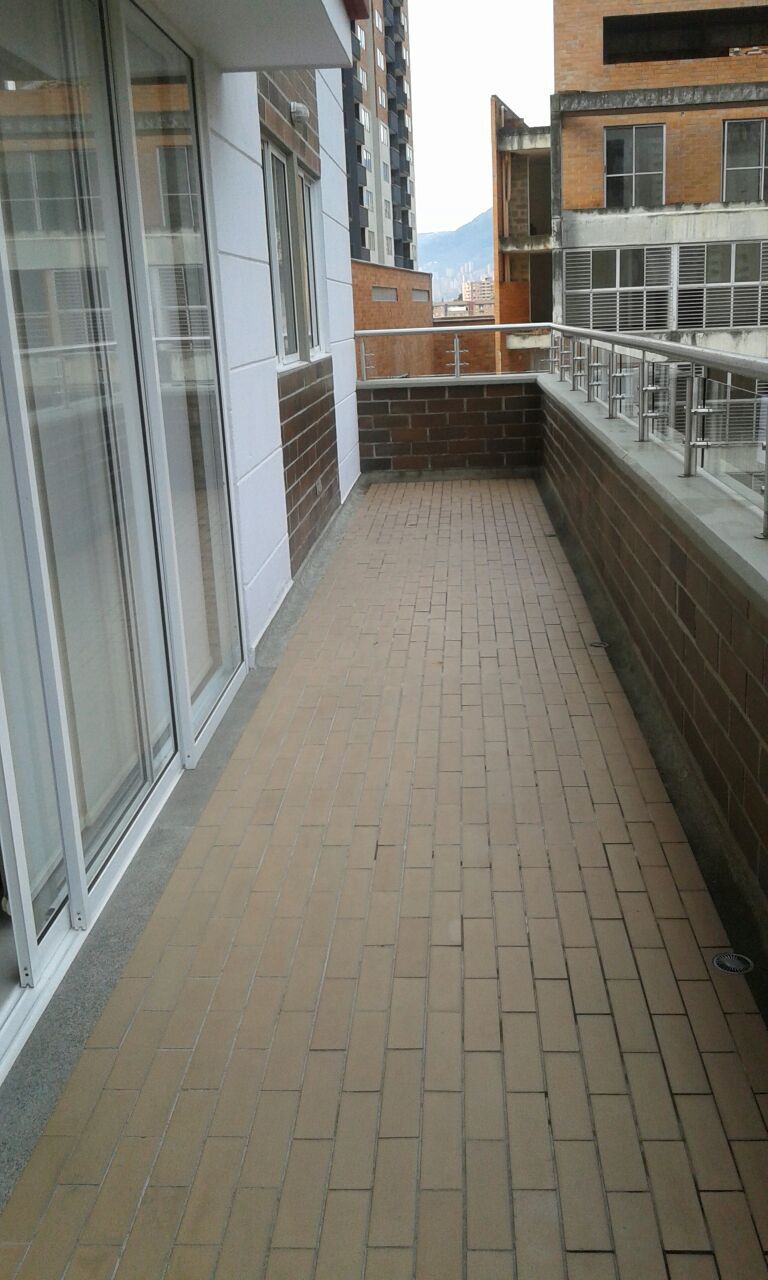 Apartamento en venta en El Carmelo Ii, Sabaneta · foto 8 de 24