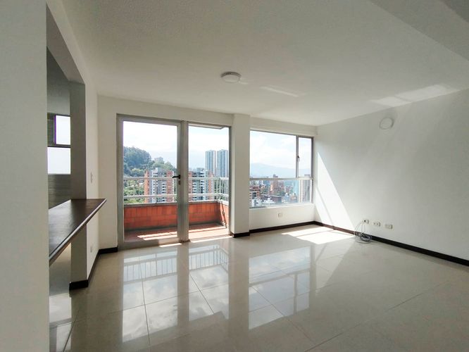 Apartamento de 3 alcobas en arriendo en El Poblado, Medellín, 84 m² · foto 4 de 17