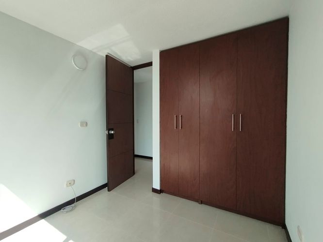 Apartamento de 3 alcobas en arriendo en El Poblado, Medellín, 84 m² · foto 11 de 17