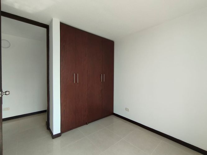 Apartamento de 3 alcobas en arriendo en El Poblado, Medellín, 84 m² · foto 13 de 17