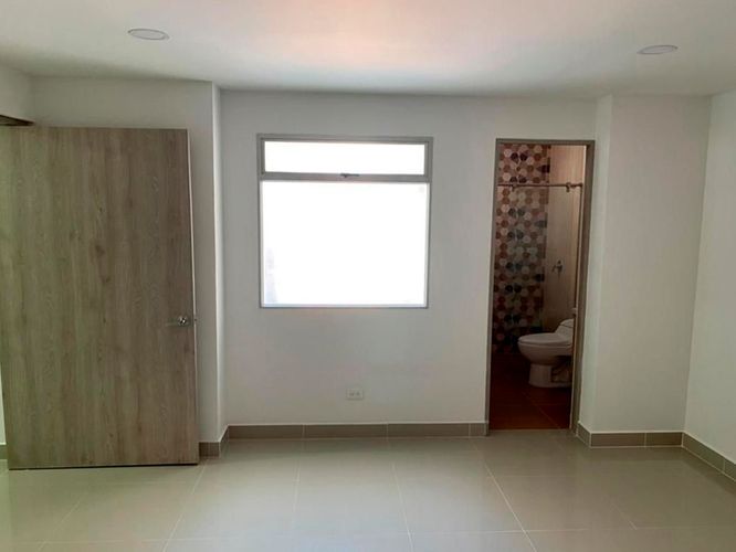 Apartamento de 3 alcobas en arriendo en Laureles, Medellín, 134 m² · foto 5 de 11