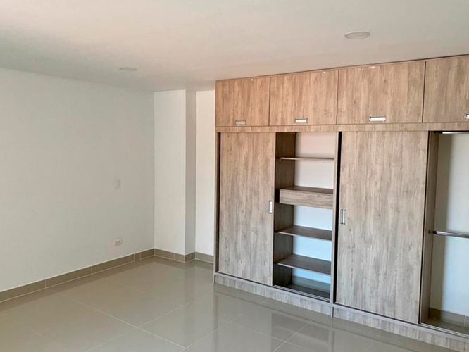 Apartamento de 3 alcobas en arriendo en Laureles, Medellín, 134 m² · foto 8 de 11
