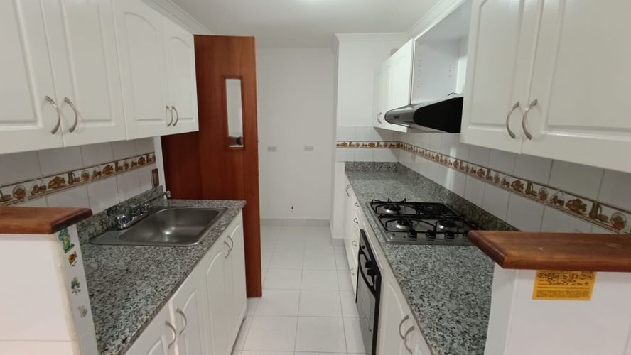 Apartamento de 3 alcobas en venta en Castropol, Medellín, 120 m² · foto 5 de 24