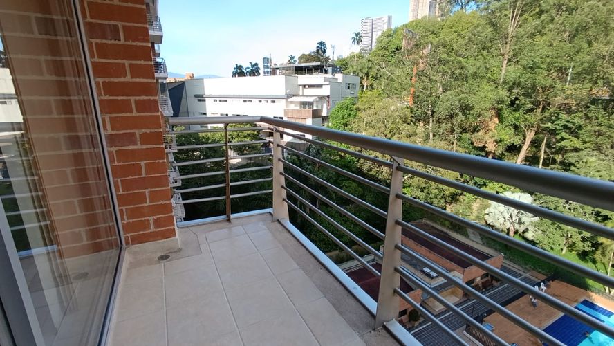 Apartamento de 3 alcobas en venta en Castropol, Medellín, 120 m² · foto 8 de 24