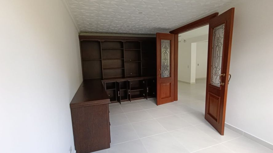 Apartamento de 3 alcobas en venta en Castropol, Medellín, 120 m² · foto 19 de 24