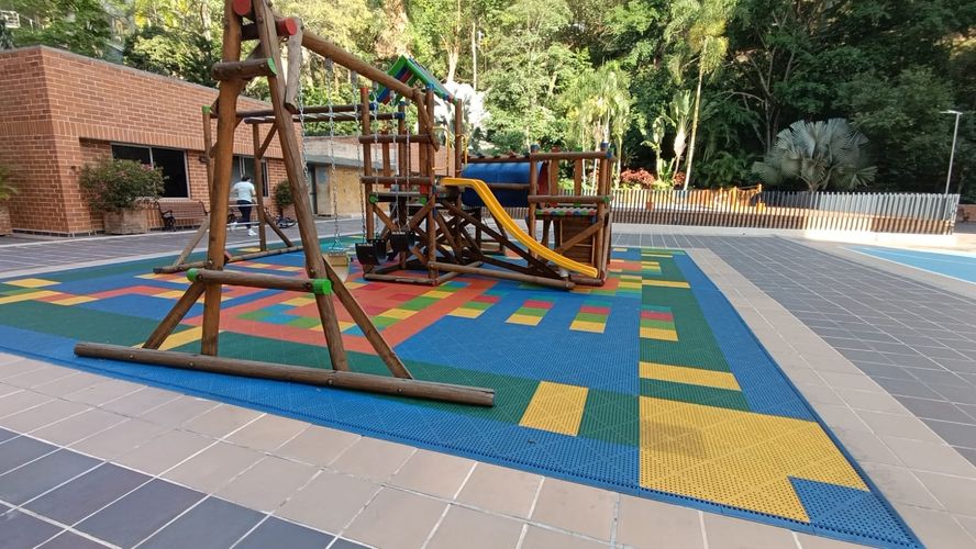 Apartamento de 3 alcobas en venta en Castropol, Medellín, 120 m² · foto 21 de 24
