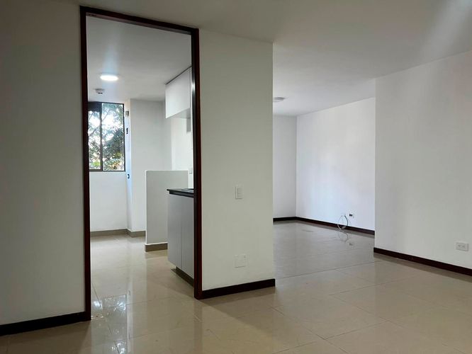 Apartamento de 3 alcobas en arriendo en Cumbres, Envigado, 80 m² · foto 7 de 19