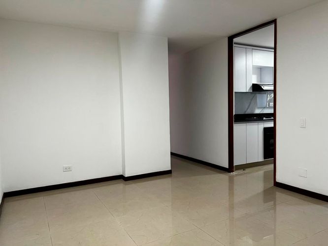 Apartamento de 3 alcobas en arriendo en Cumbres, Envigado, 80 m² · foto 8 de 19