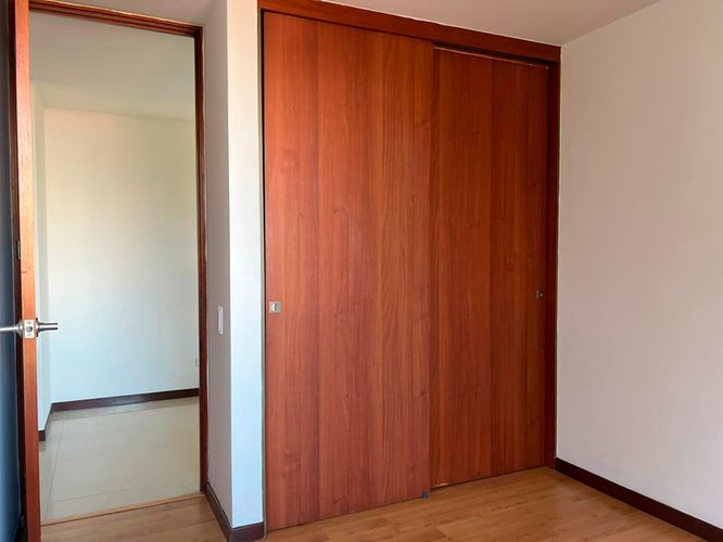 Apartamento de 3 alcobas en arriendo en Cumbres, Envigado, 80 m² · foto 10 de 19