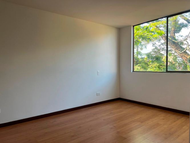 Apartamento de 3 alcobas en arriendo en Cumbres, Envigado, 80 m² · foto 13 de 19